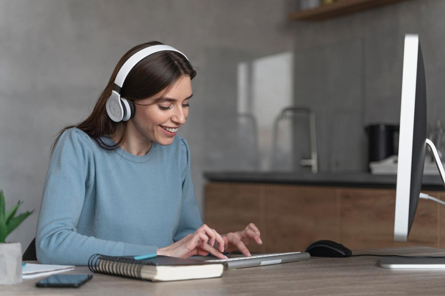 Person beim Nachdenken über persönliche Entwicklung